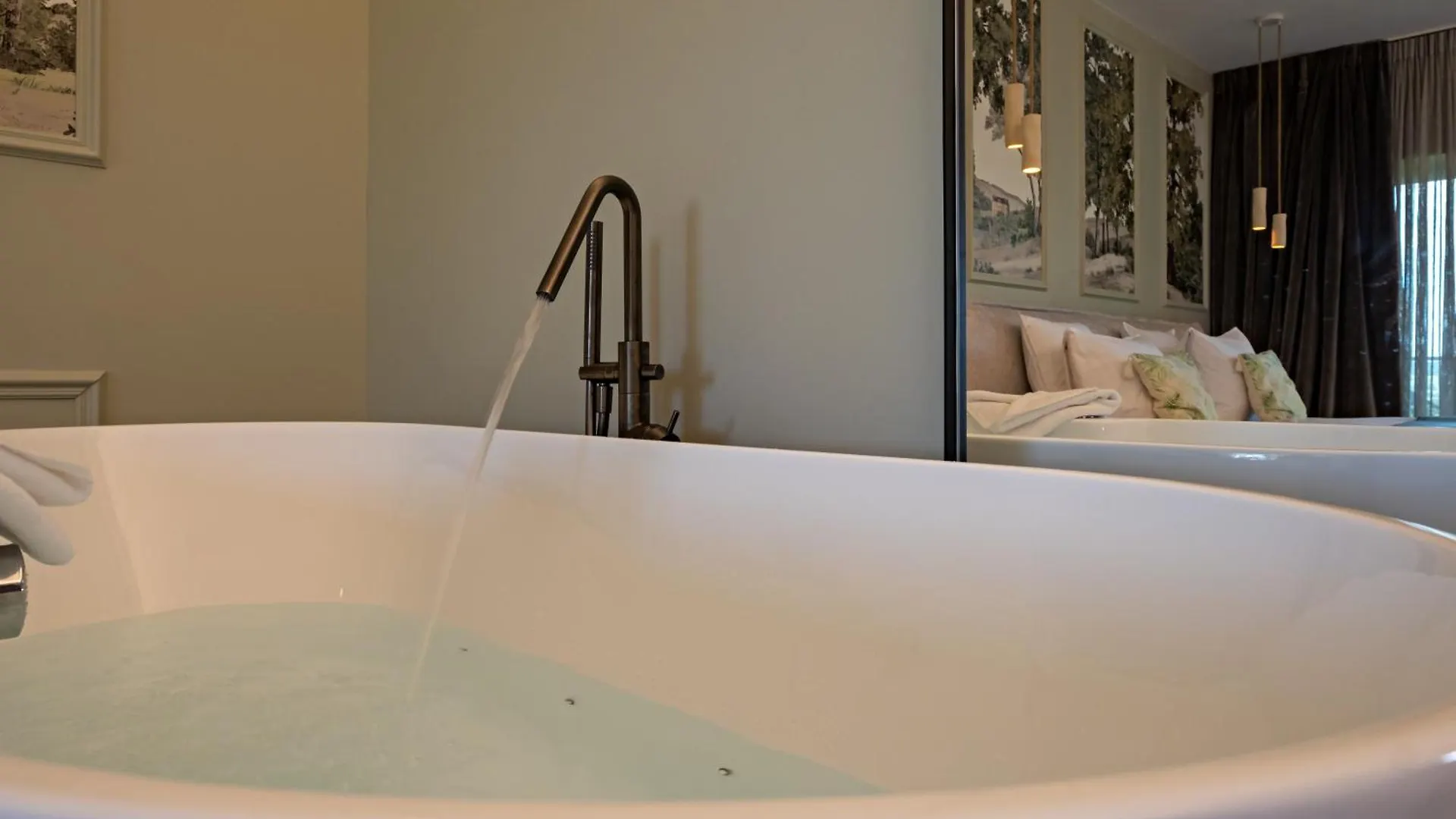 L'Oree Du Bois - Hotel & Spa Montagudet